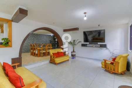 Sala de casa para alugar com 2 quartos, 199m² em Rincón Del Mirador I, Ciudad de México