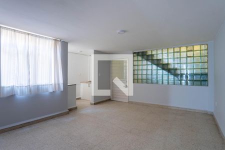 Sala - Comedor de apartamento para alugar com 2 quartos, 52m² em San Javier, Tlalnepantla de Baz