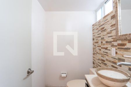 Baño 1 de casa para alugar com 3 quartos, 120m² em Narciso Mendoza, Ciudad de México