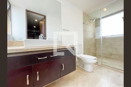 Baño Suite 1 de apartamento para alugar com 3 quartos, 356m² em 010, Tlalnepantla de Baz