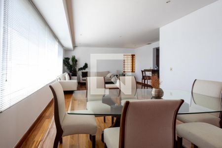 Sala - Comedor de apartamento para alugar com 3 quartos, 250m² em Hacienda de Las Palmas, Naucalpan de Juárez