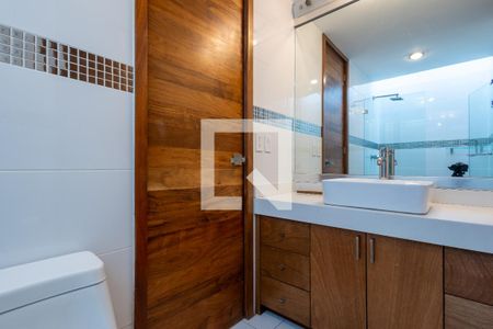 Baño de suite 1 de casa de condomínio para alugar com 3 quartos, 234m² em Mixcoac, Ciudad de México