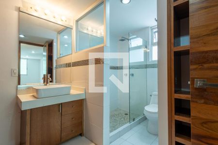 Baño de suite 2 de casa de condomínio para alugar com 3 quartos, 234m² em Mixcoac, Ciudad de México