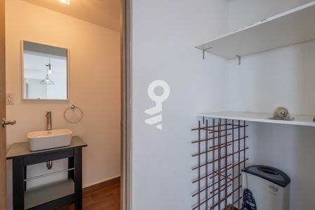 Baño 1 de apartamento para alugar com 2 quartos, 75m² em San Pedro de Los Pinos, Ciudad de México