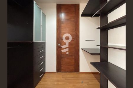 Closet de suite de apartamento para alugar com 2 quartos, 102m² em Olivar de Los Padres, Ciudad de México