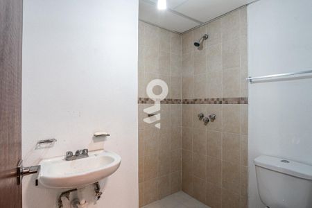 Baño  de apartamento para alugar com 2 quartos, 63m² em Ermita, Ciudad de México
