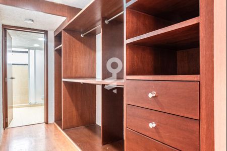 Clóset de suite 2 de apartamento para alugar com 2 quartos, 110m² em San Ángel, Ciudad de México