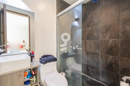 Baño de suite de apartamento para alugar com 1 quarto, 90m² em Roma Sur, Ciudad de México
