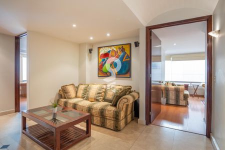 Sala de televisión de apartamento para alugar com 4 quartos, 305m² em Granjas Palo Alto, Ciudad de México