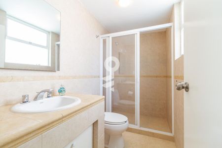 Baño de suite  de apartamento para alugar com 1 quarto, 80m² em La Herradura, Naucalpan de Juárez
