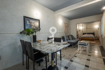 Sala - comedor de apartamento para alugar com 1 quarto, 50m² em Roma Norte, Ciudad de México