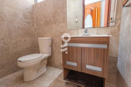 Medio baño de casa para alugar com 3 quartos, 160m² em Lomas Del Chamizal, Naucalpan de Juárez