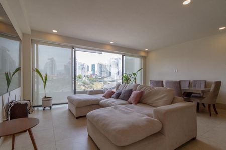 Sala - Comedor de apartamento para alugar com 4 quartos, 220m² em Hacienda de Las Palmas, Naucalpan de Juárez