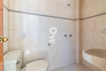 Baño 1 de casa para alugar com 3 quartos, 155m² em La Joya, Ciudad de México