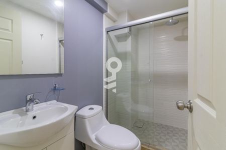 Baño  de apartamento para alugar com 2 quartos, 80m² em Aculco, Ciudad de México