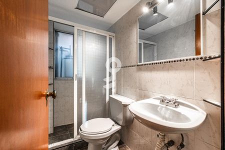 Baño  de apartamento para alugar com 2 quartos, 105m² em Colonia Del Valle Centro, Ciudad de México