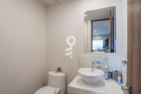 Medio baño  de apartamento para alugar com 4 quartos, 285m² em Contadero, Ciudad de México