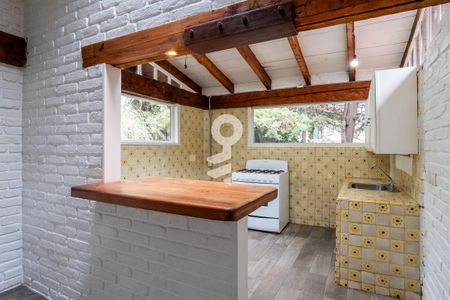 Cocina de casa de condomínio para alugar com 1 quarto, 60m² em El Molino, Ciudad de México