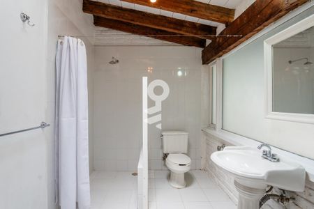 Baño de suite  de casa de condomínio para alugar com 1 quarto, 60m² em El Molino, Ciudad de México