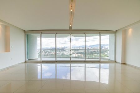 Sala - Comedor de apartamento para alugar com 3 quartos, 200m² em Bosque Real, Naucalpan de Juárez