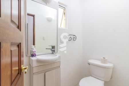 Medio baño  de apartamento para alugar com 3 quartos, 125m² em Santa Úrsula Xitla, Ciudad de México