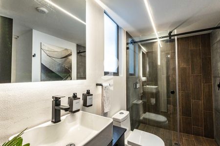 Baño  de apartamento para alugar com 1 quarto, 65m² em Cuauhtémoc, Ciudad de México