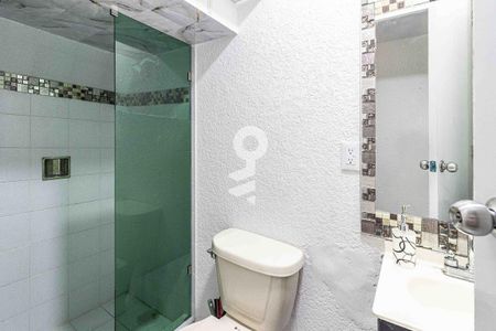 Baño 1 de casa de condomínio para alugar com 3 quartos, 135m² em San Lucas, Ciudad de México