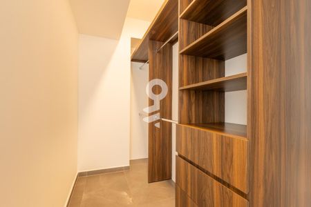 Closet Suite 2 de apartamento para alugar com 2 quartos, 95m² em Los Alpes, Ciudad de México