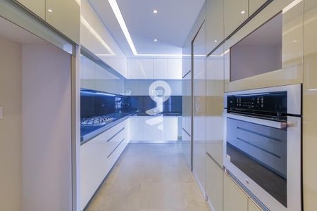 Cocina de apartamento para alugar com 2 quartos, 147m² em Los Framboyanes, Ciudad de México