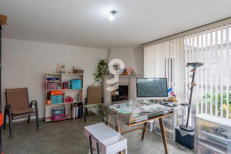 Estudio de casa para alugar com 4 quartos, 200m² em Lomas Estrella 2da Sección, Ciudad de México