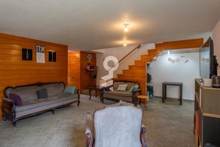 Sala - Comedor de casa para alugar com 4 quartos, 200m² em Lomas Estrella 2da Sección, Ciudad de México
