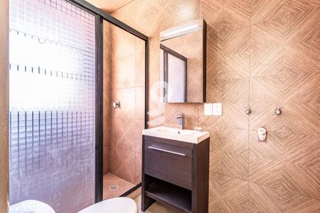Baño  de apartamento para alugar com 2 quartos, 70m² em América, Ciudad de México