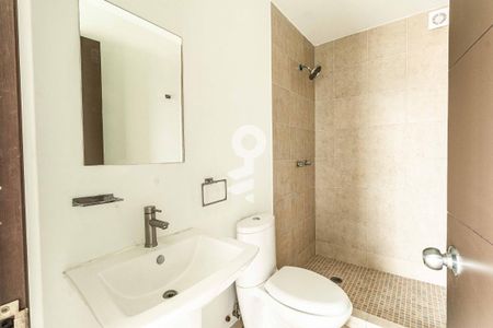 Baño de suite  de apartamento para alugar com 2 quartos, 69m² em El Jaguey, Ciudad de México