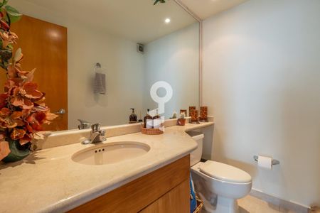 Medio baño de apartamento para alugar com 3 quartos, 258m² em , Ciudad de México