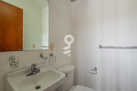 Baño de Suite de apartamento para alugar com 2 quartos, 99m² em Granjas Navidad, Ciudad de México